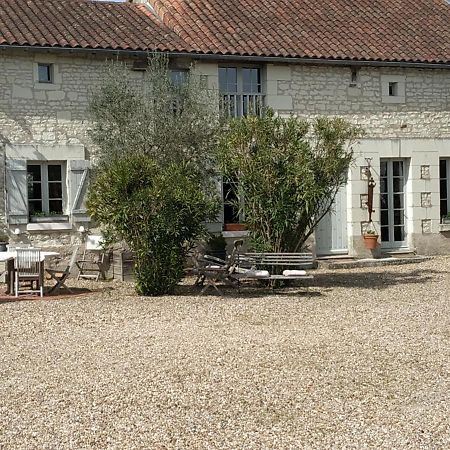 Le Clos Des Fayes Berthegon Zewnętrze zdjęcie
