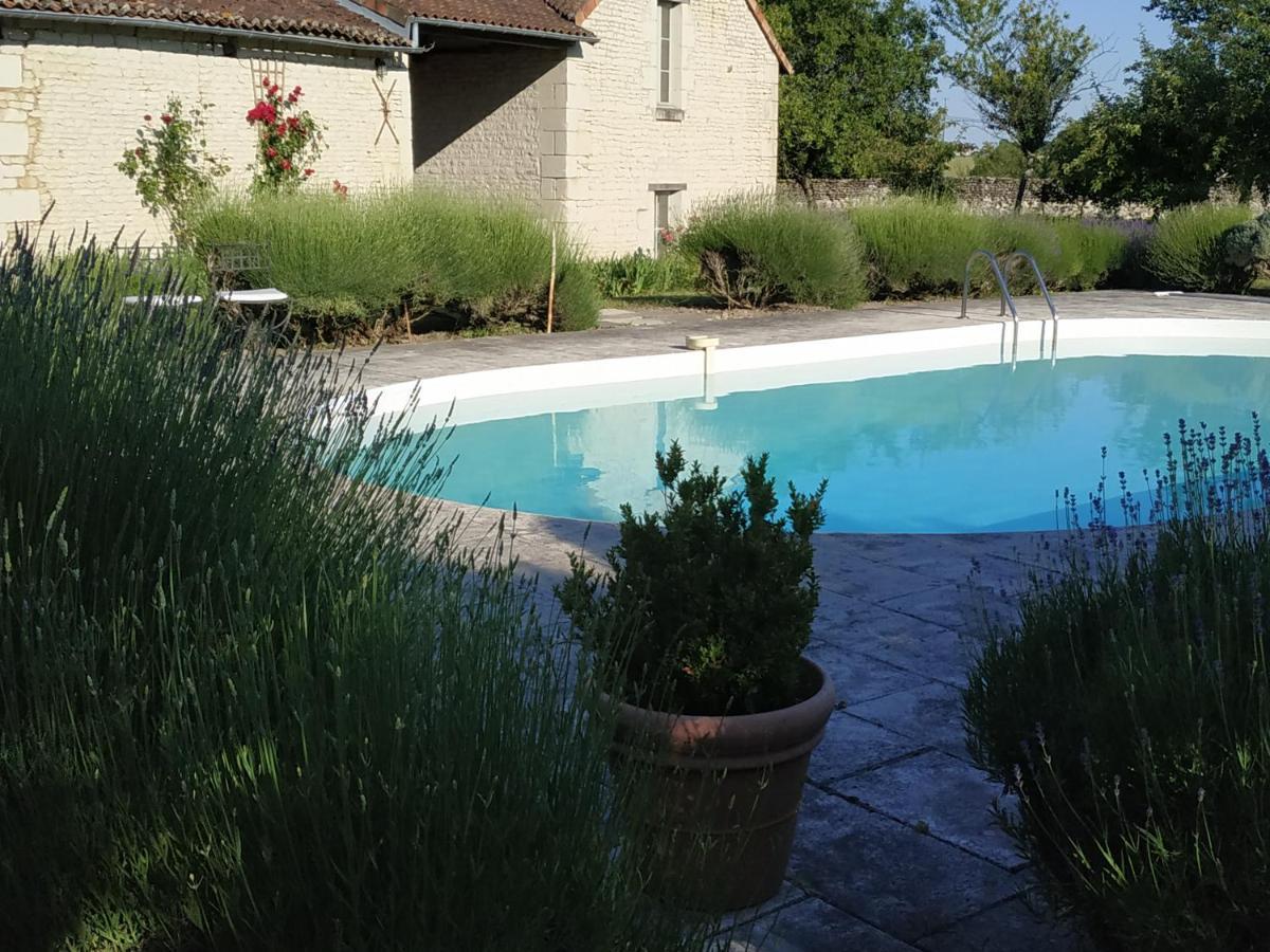 Le Clos Des Fayes Berthegon Zewnętrze zdjęcie